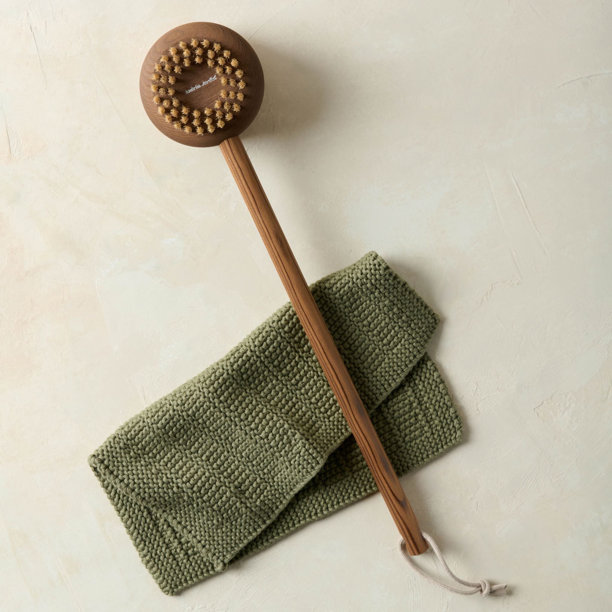 Andree Jardin Heritage Bath Brush with Handle