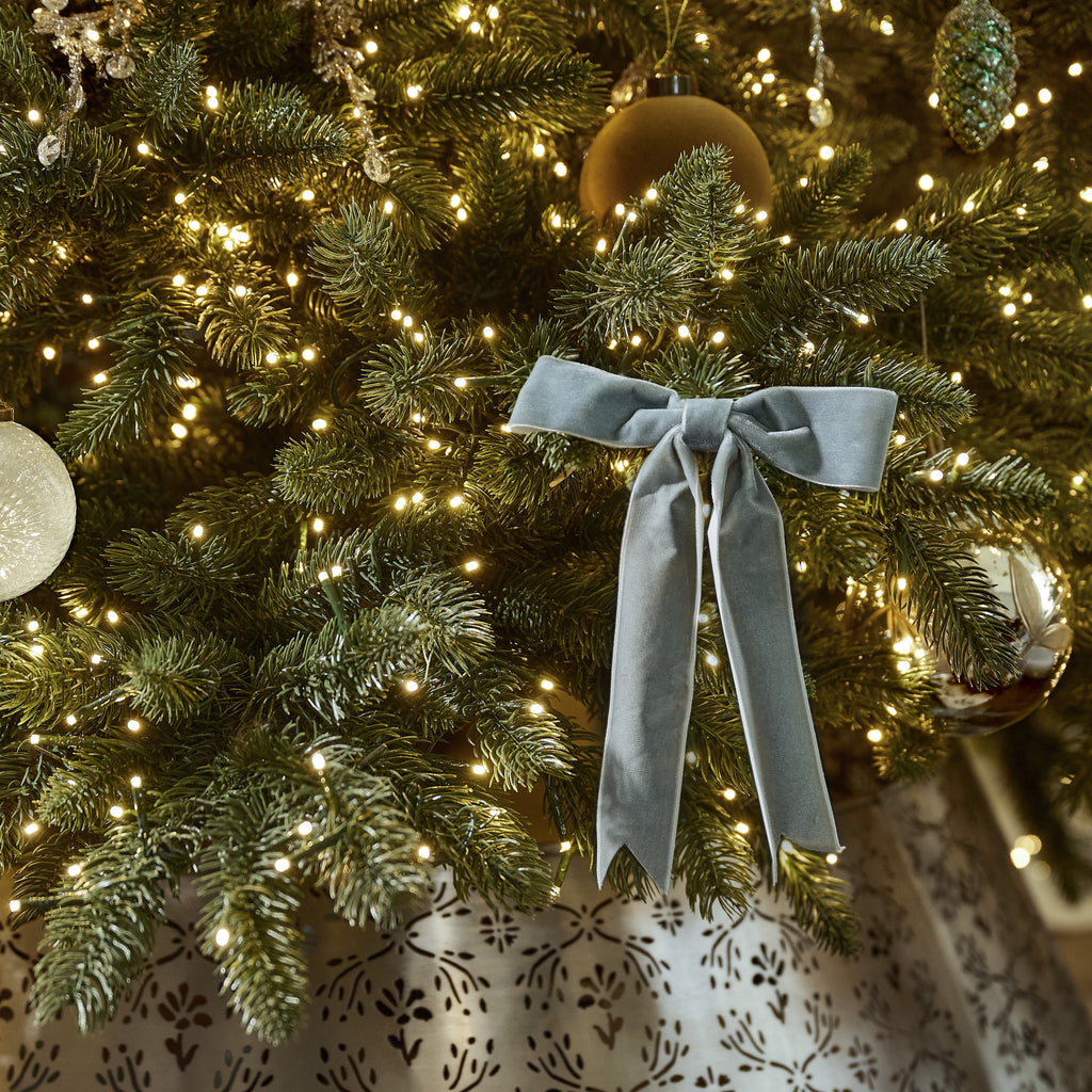 Velvet Bow Ornament Clip. Set of 8