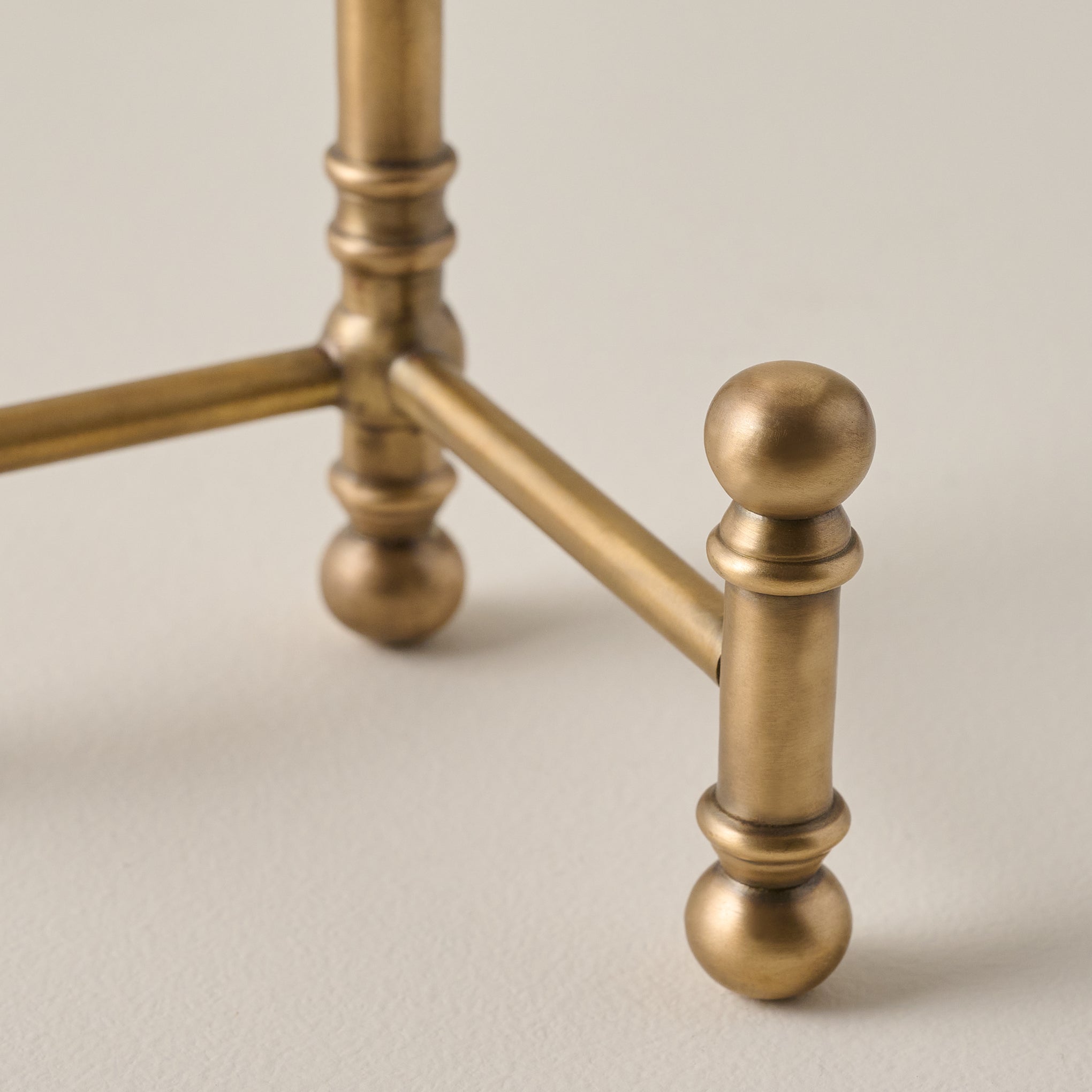 Arthur Antiqued Brass Photo Easel