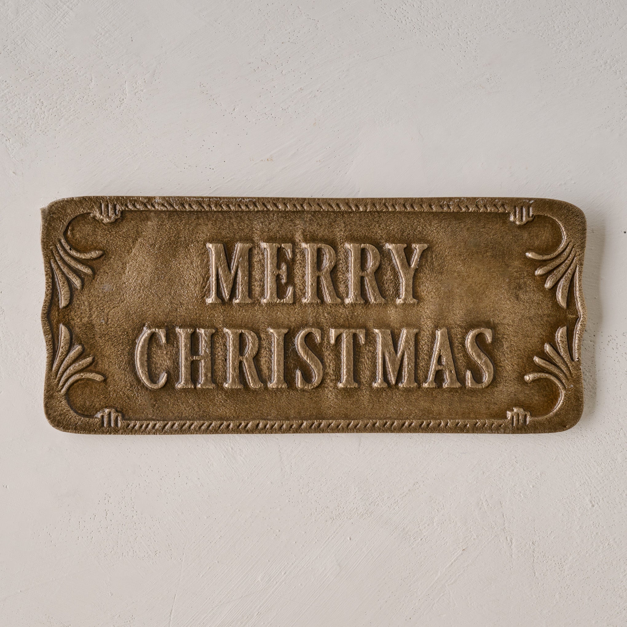 Antique-Inspired Merry Christmas Plaque