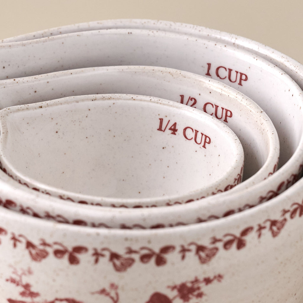 Heirloom Garden Scarlett Floral Measuring Cup Set