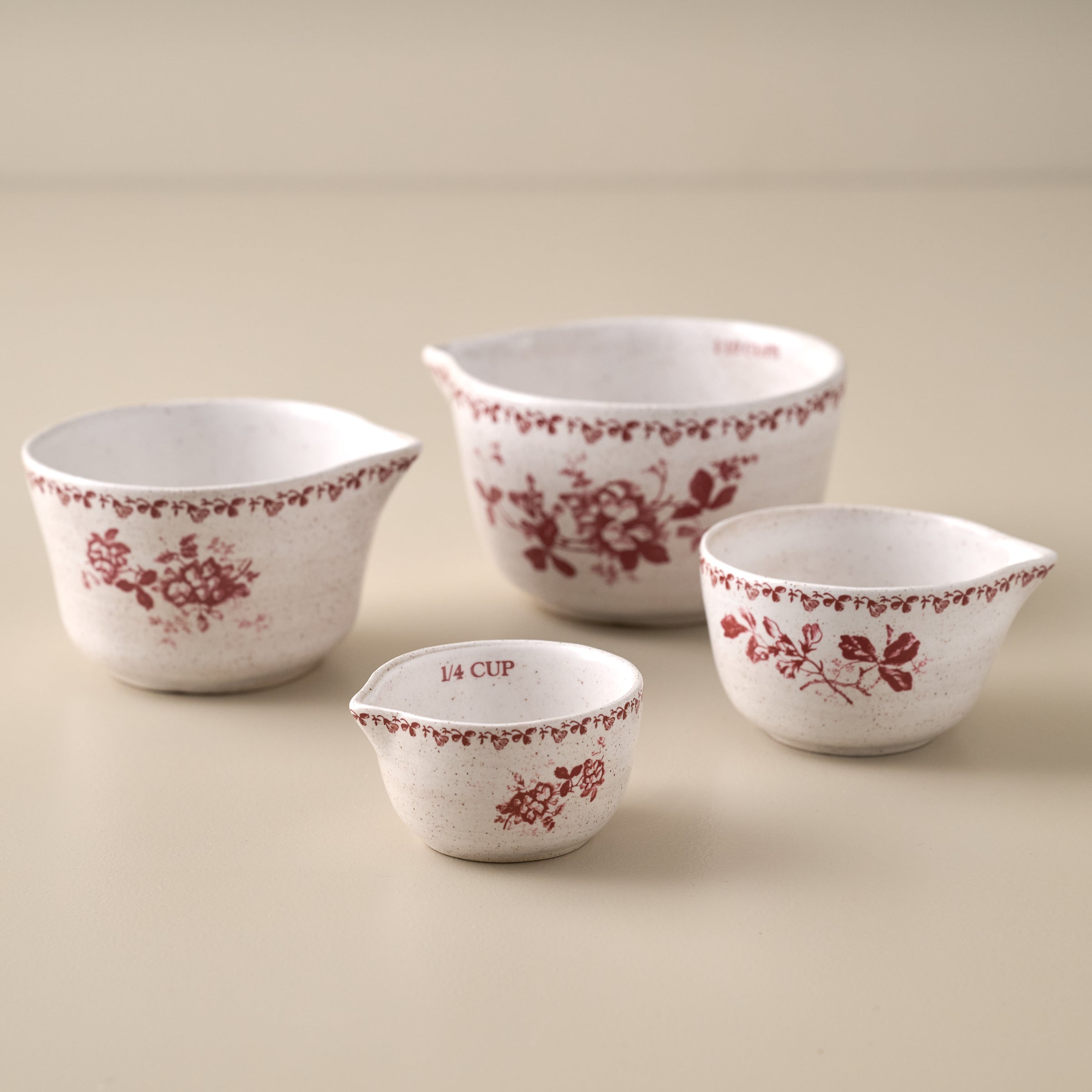 Heirloom Garden Scarlett Floral Measuring Cup Set