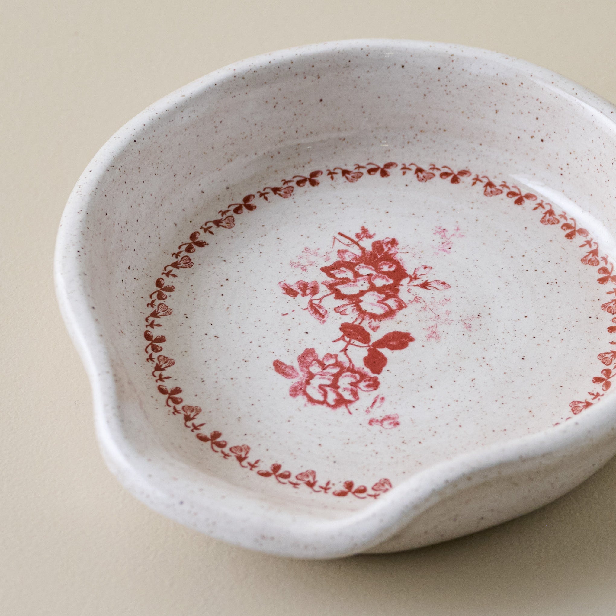Heirloom Garden Scarlett Floral Spoon Rest