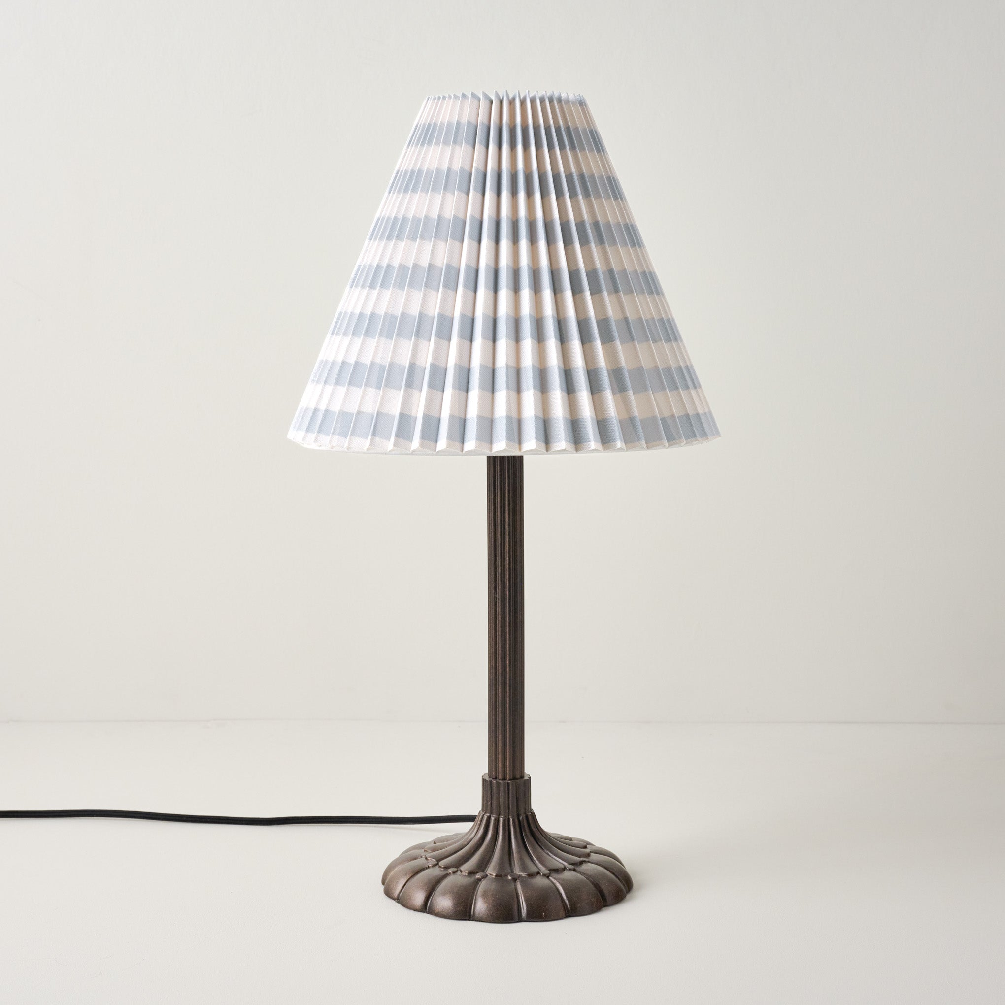 Stella Table Lamp-Bronze Scallop