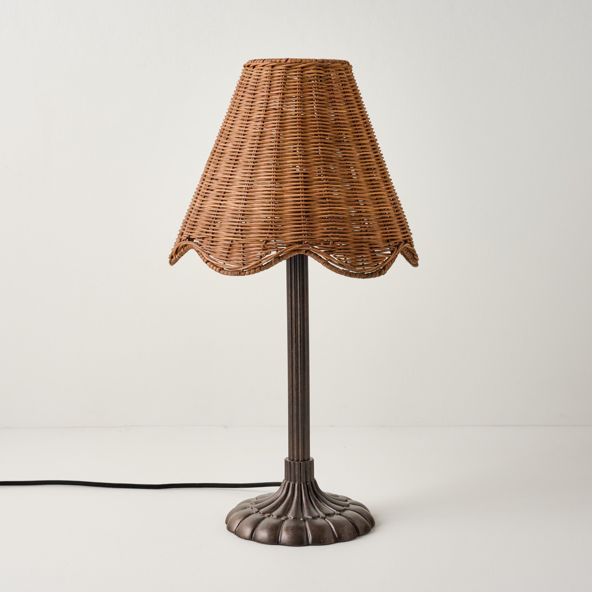 Stella Table Lamp-Bronze Scallop