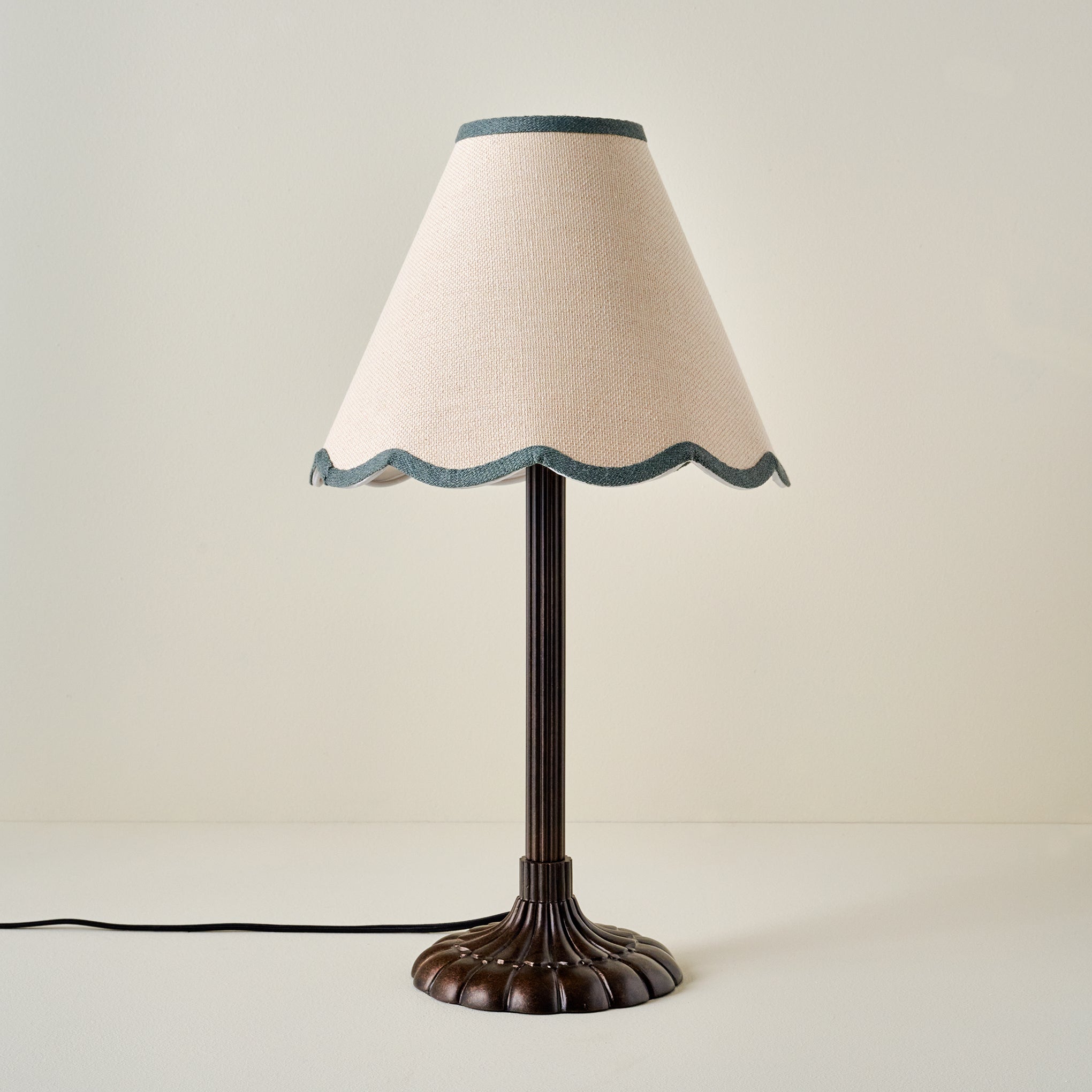 Stella Table Lamp-Bronze Scallop