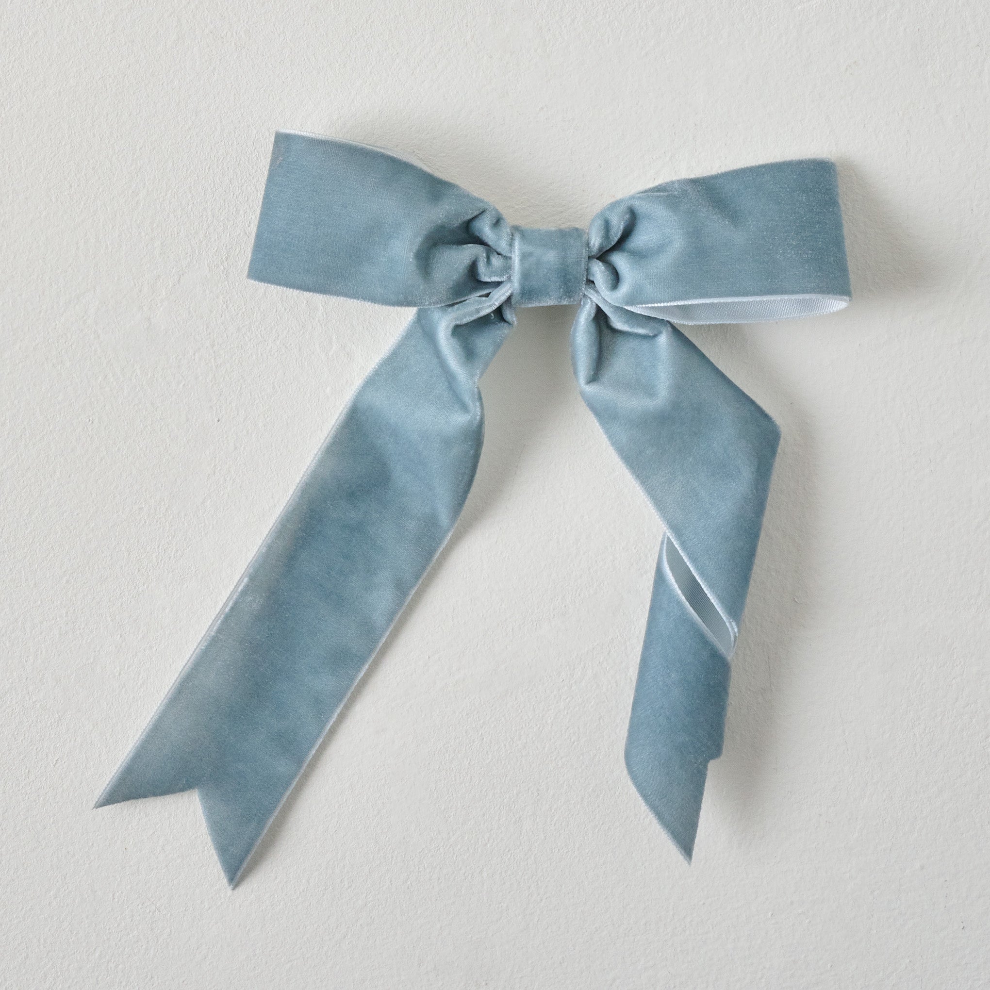 Velvet Bow Ornament Clip. Set of 8