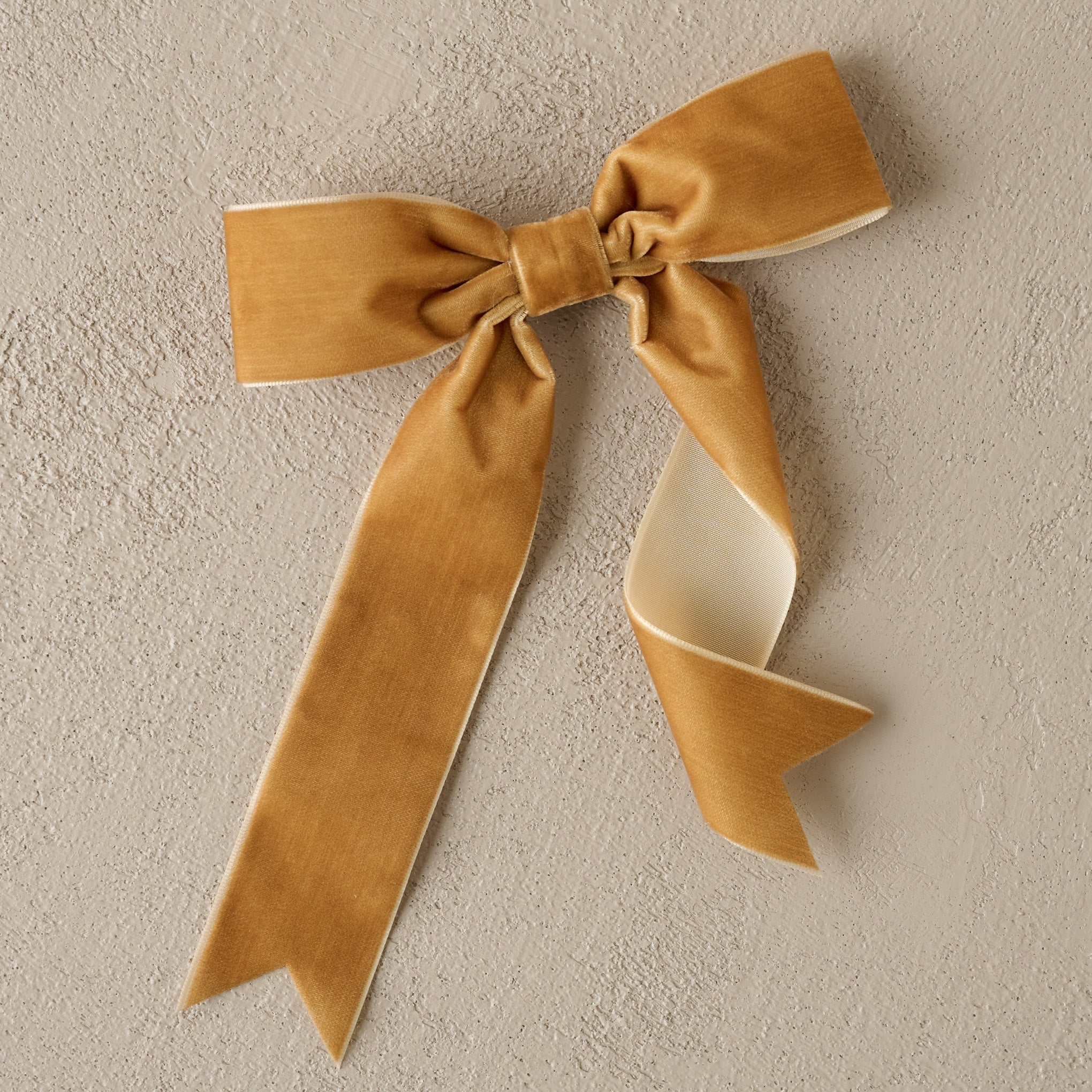 Velvet Bow Ornament Clip. Set of 8