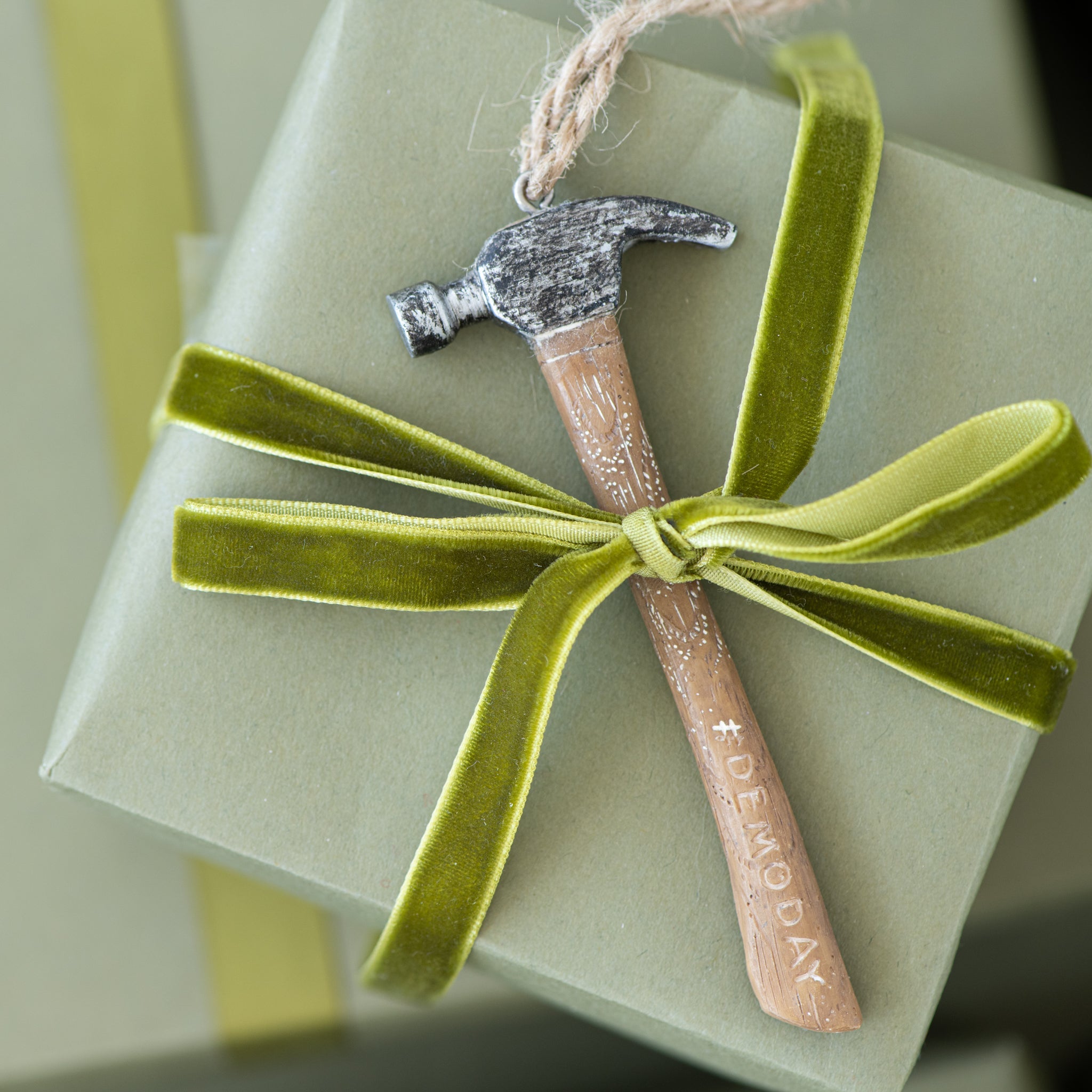 #DEMODAY Hammer Ornament